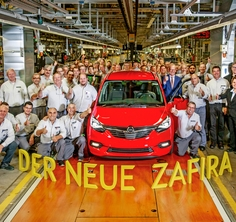 Russelsheimben megkezdték a felújított Opel Zafira gyártását
